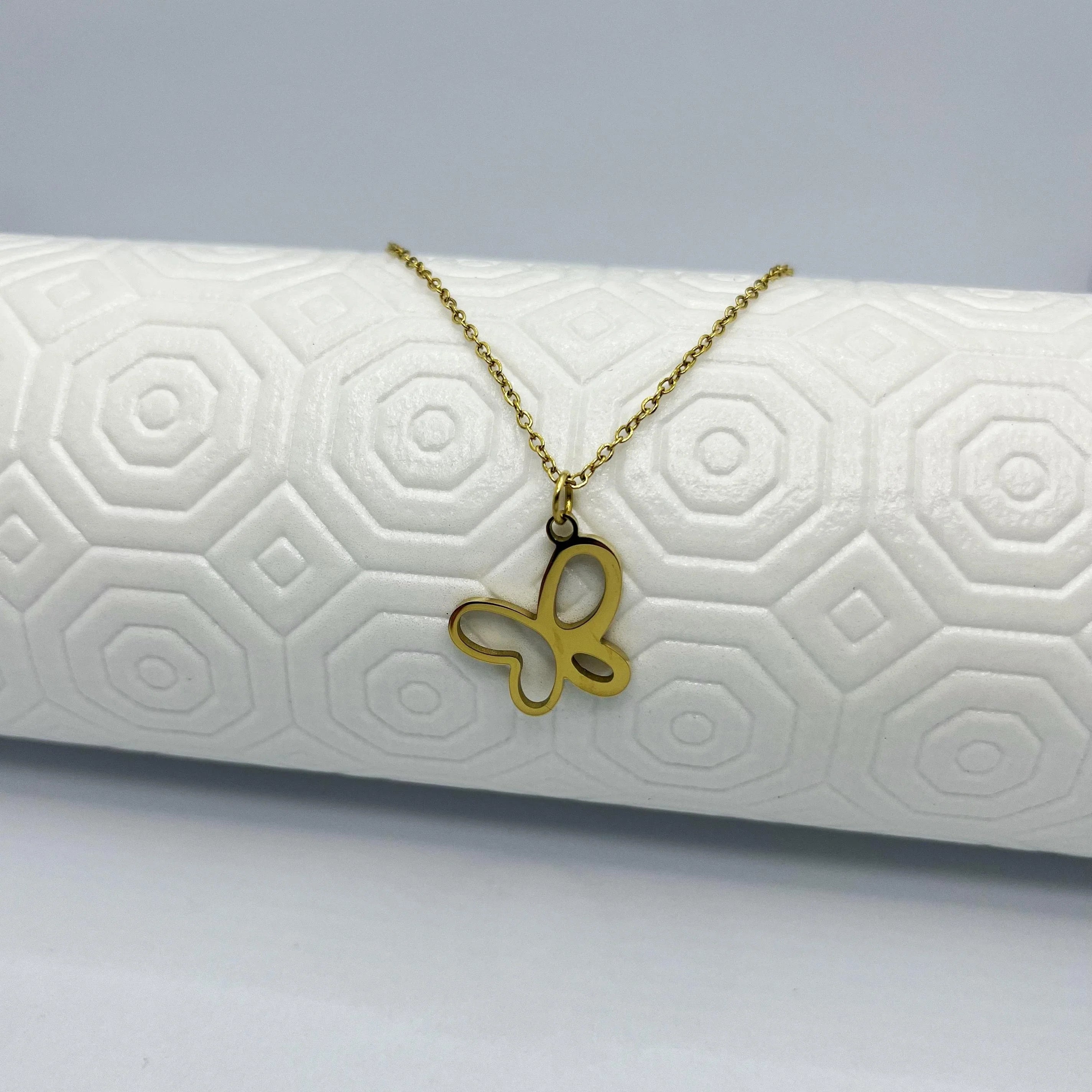 CADENA MARIPOSA MUJER