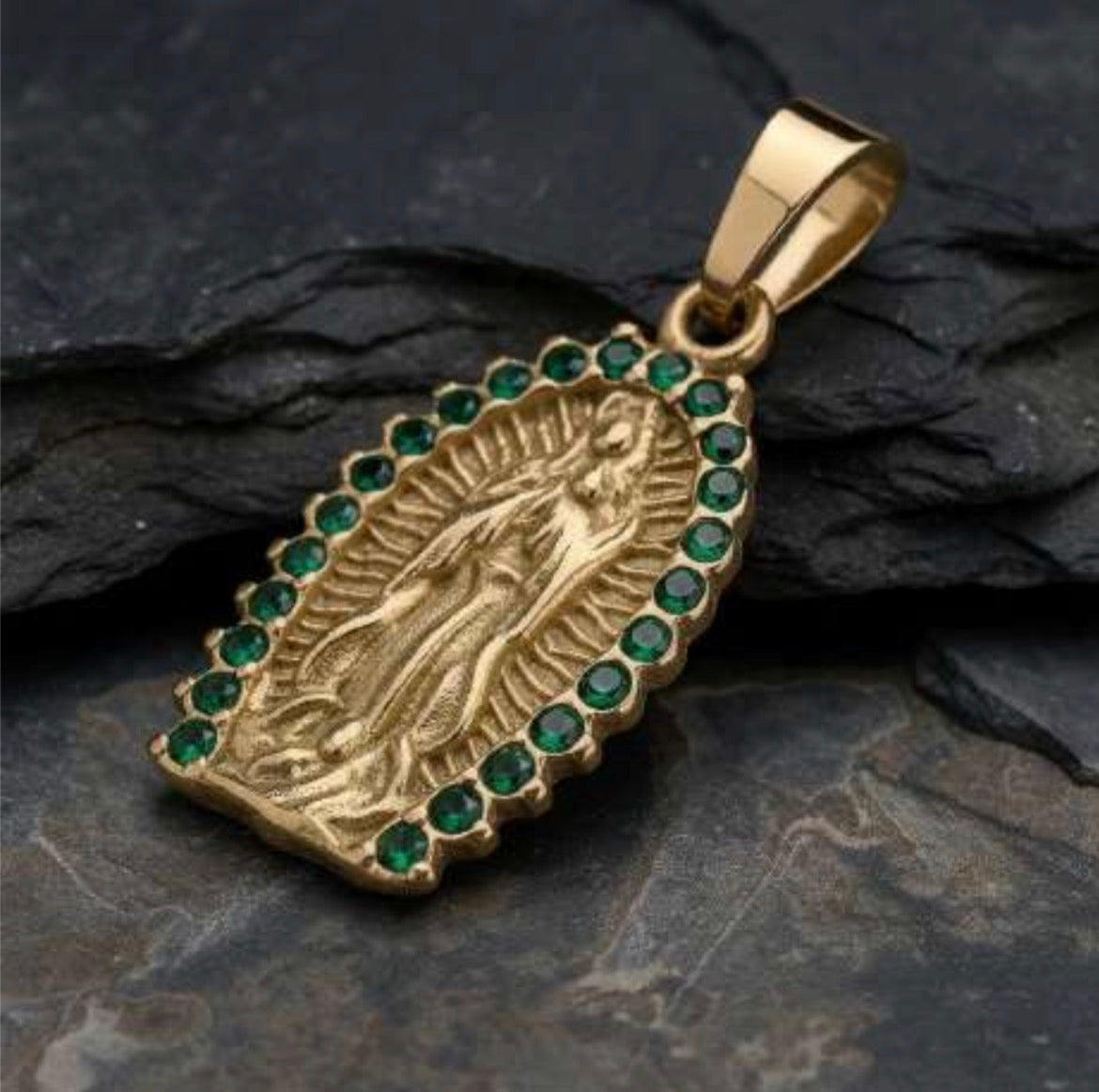 DIJE VIRGEN ESMERALDA