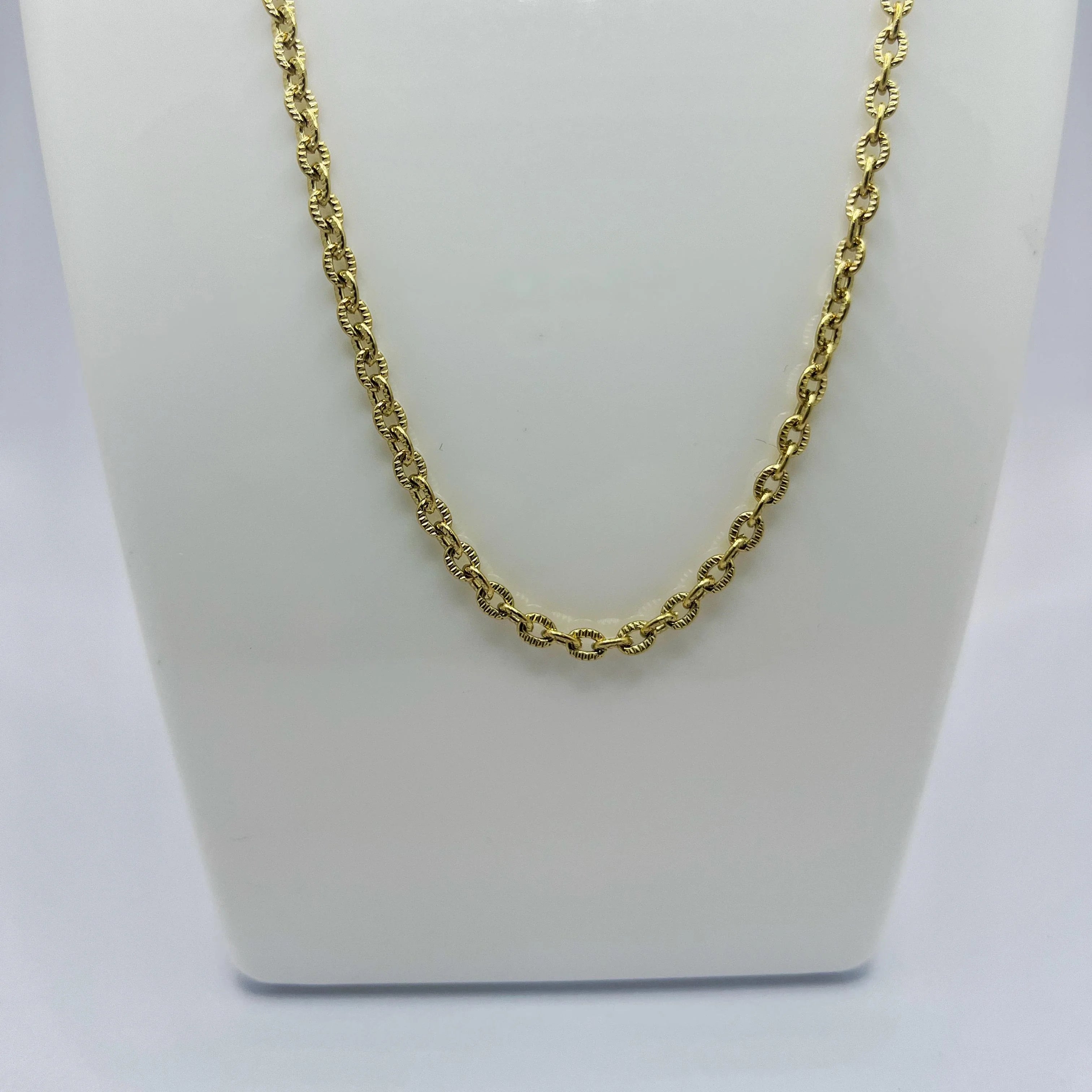 CADENA OVALO MUJER